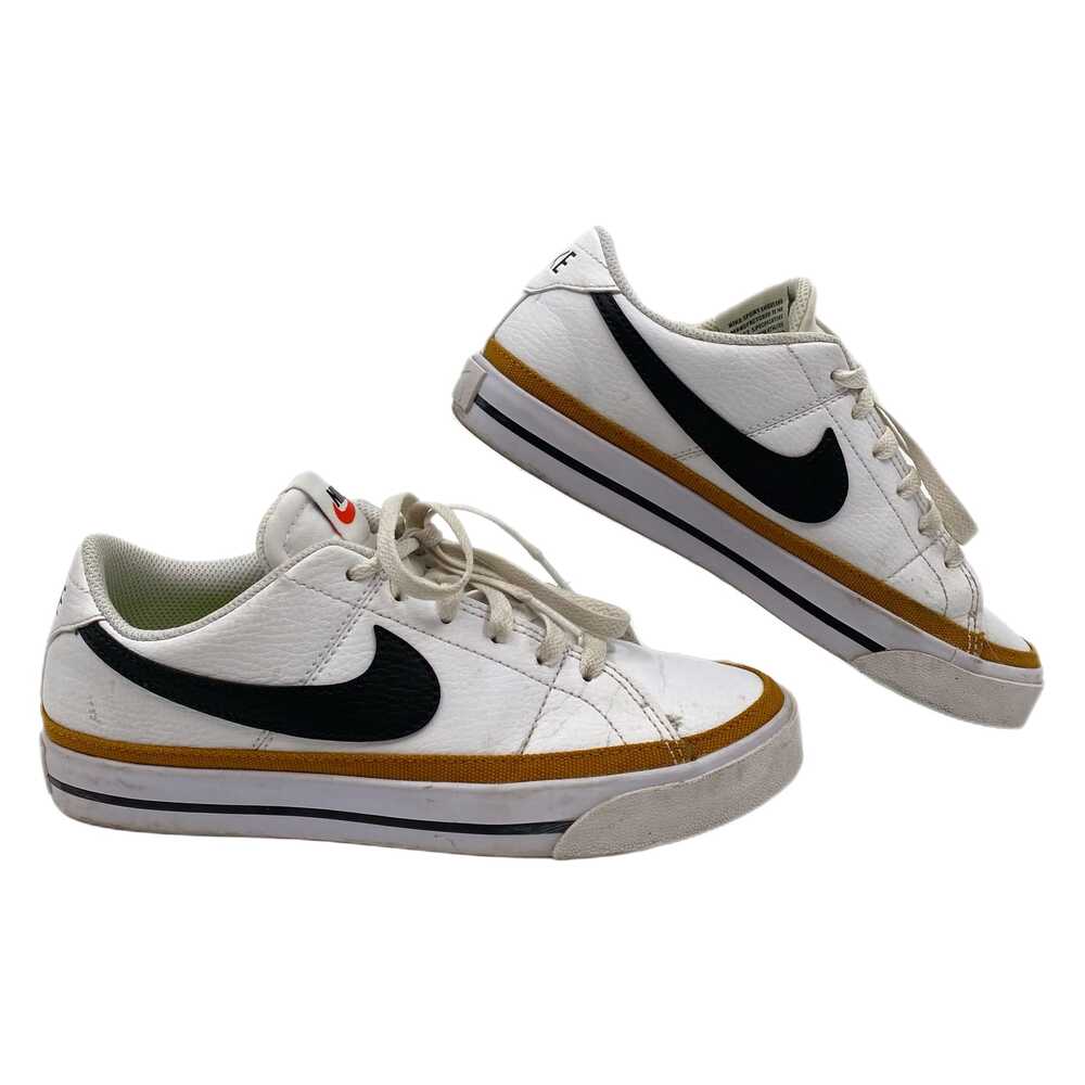 Nike White Sneakers | Womens 6